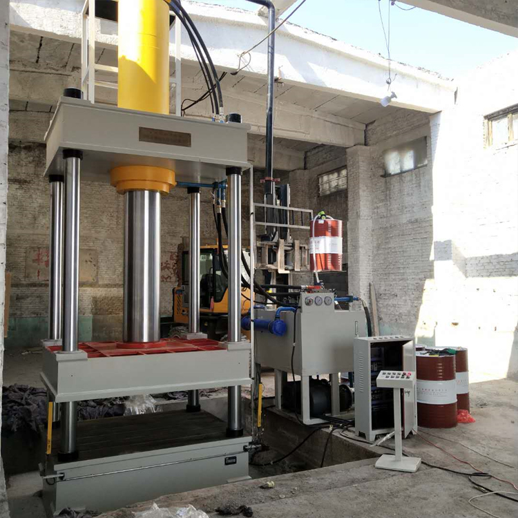 1584962151149554.jpg 定做生產各種噸位玻璃鋼風機罩液壓機