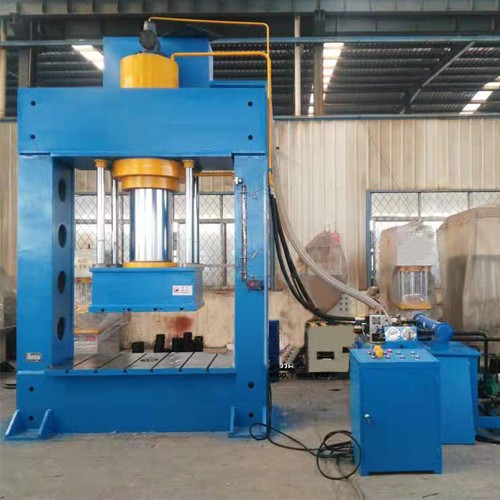 500噸龍（lóng）門液壓機